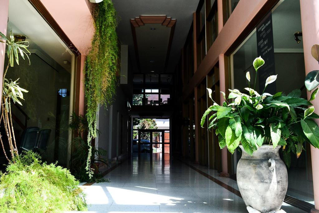 Argenta Apart Hotel Trelew Exterior foto